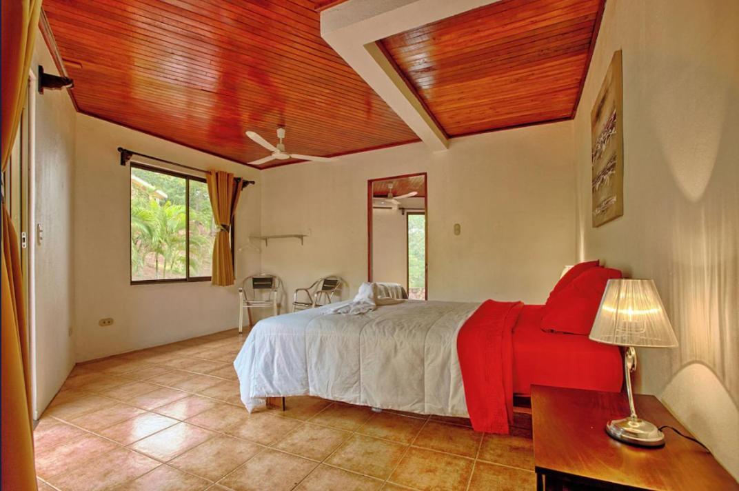Vista Condor Lodge Пуерто Виехо Екстериор снимка